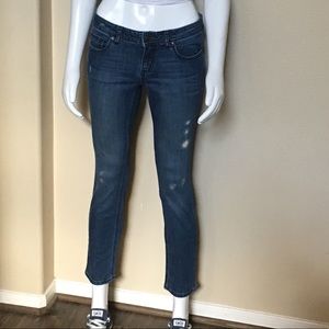 LC Lauren Conrad Sz 4 Blue Wash Frayed Detail Jean